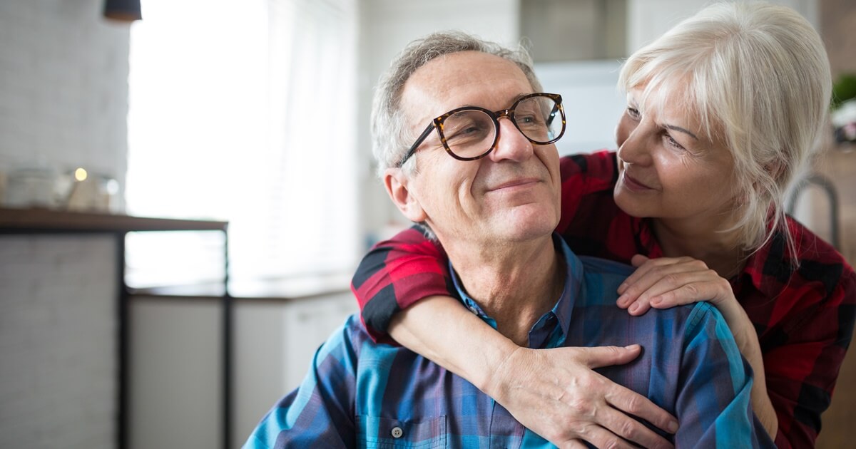 Amor na terceira idade: descubra os benefícios que o sentimento traz para a saúde