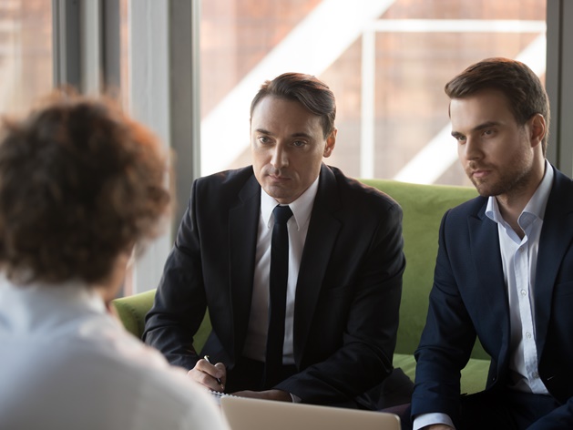 Como a inteligência emocional pode te ajudar a falar com o chefe sobre o excesso de trabalho?