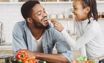 Mudança de hábitos alimentares para o novo ano: as emoções como foco da transformação