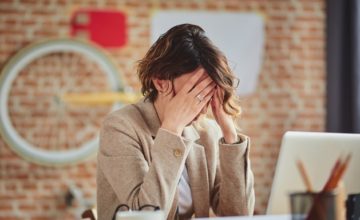 Insegurança no trabalho novo: como trabalhar o emocional ao mudar de emprego?