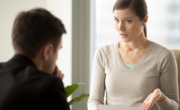 Como lidar com um feedback negativo no trabalho vindo do chefe?